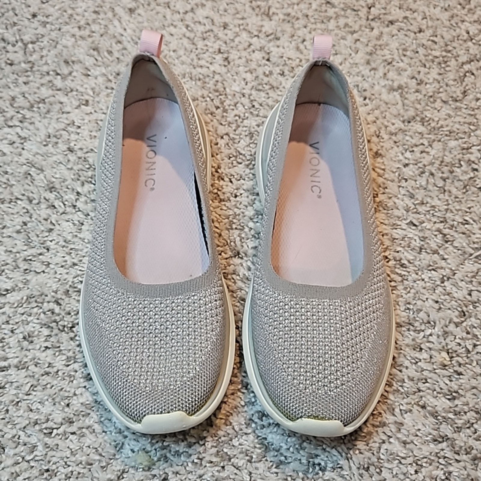 Vionic Kallie Silver Grey Sparkly Slip On Comfort Walking Shoes Women’s Size 7